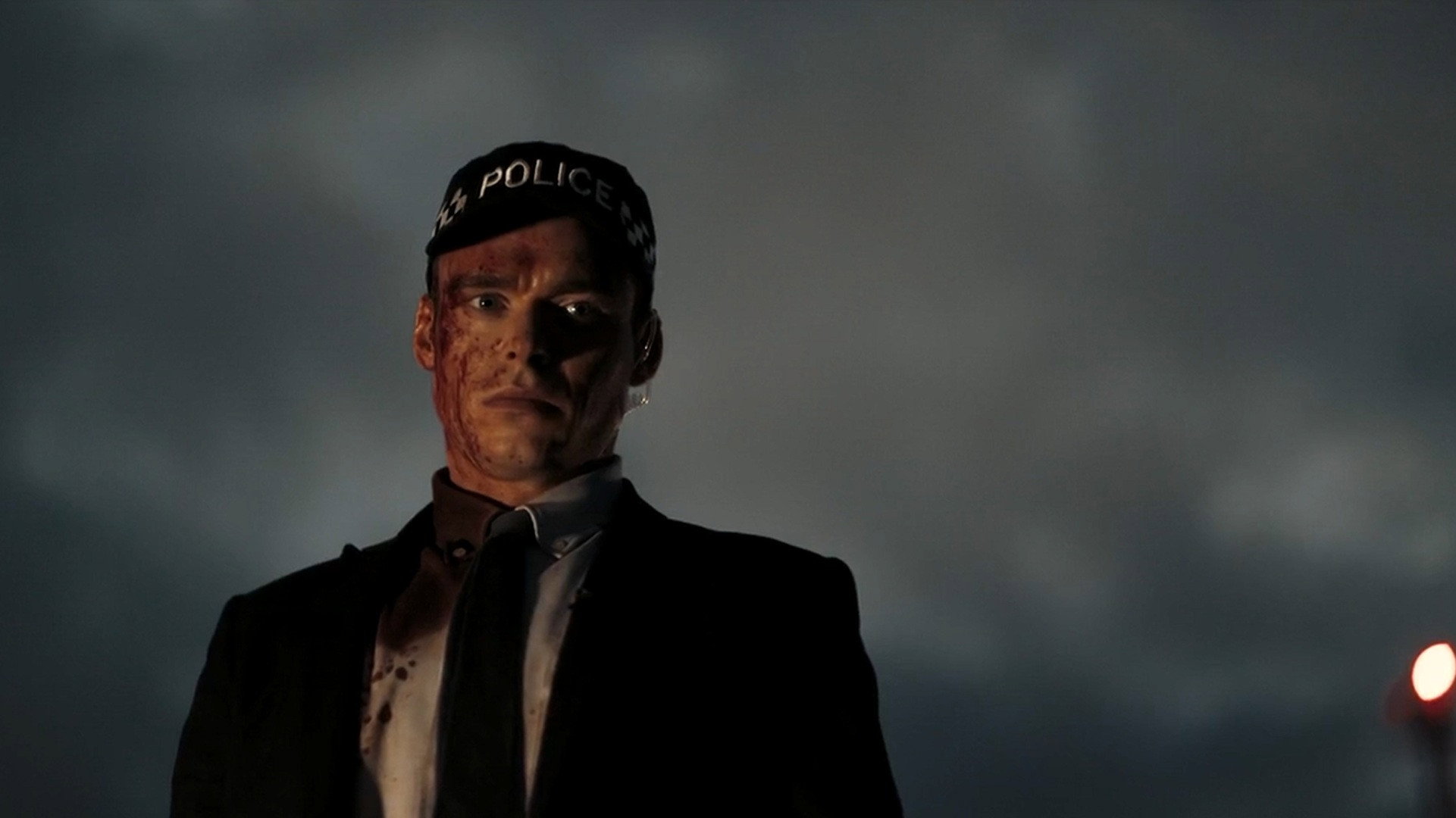 Bodyguard, still 6