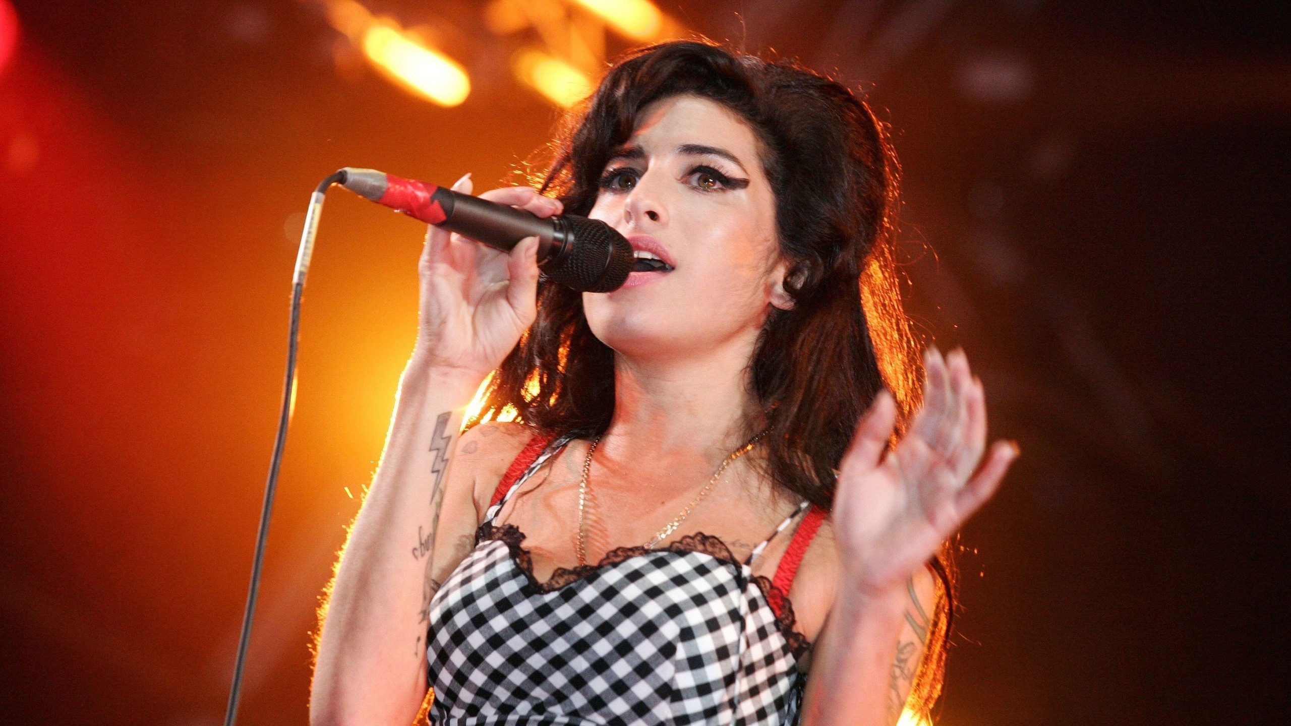 Amy, still 2