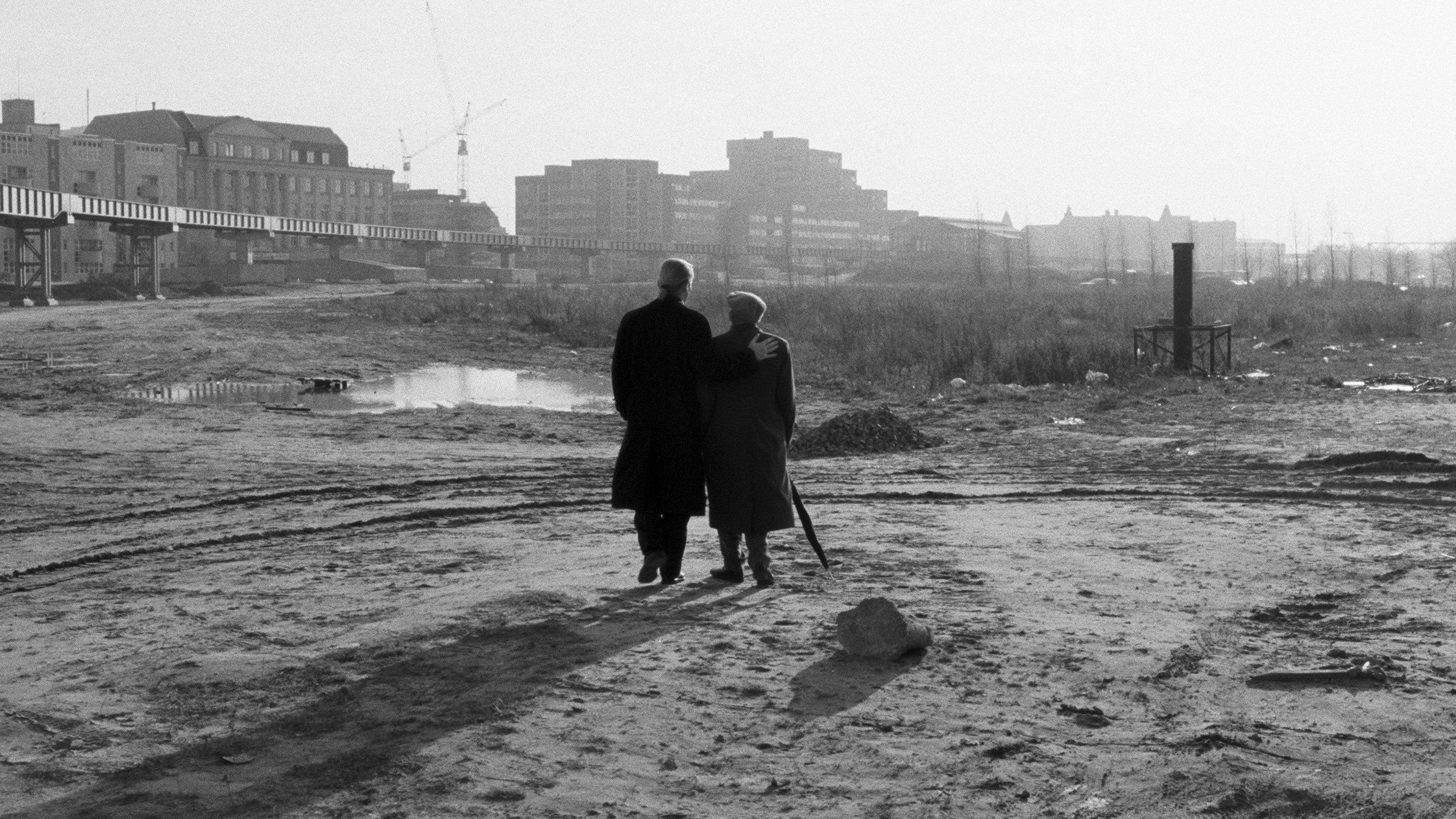 Wings of Desire, still 4