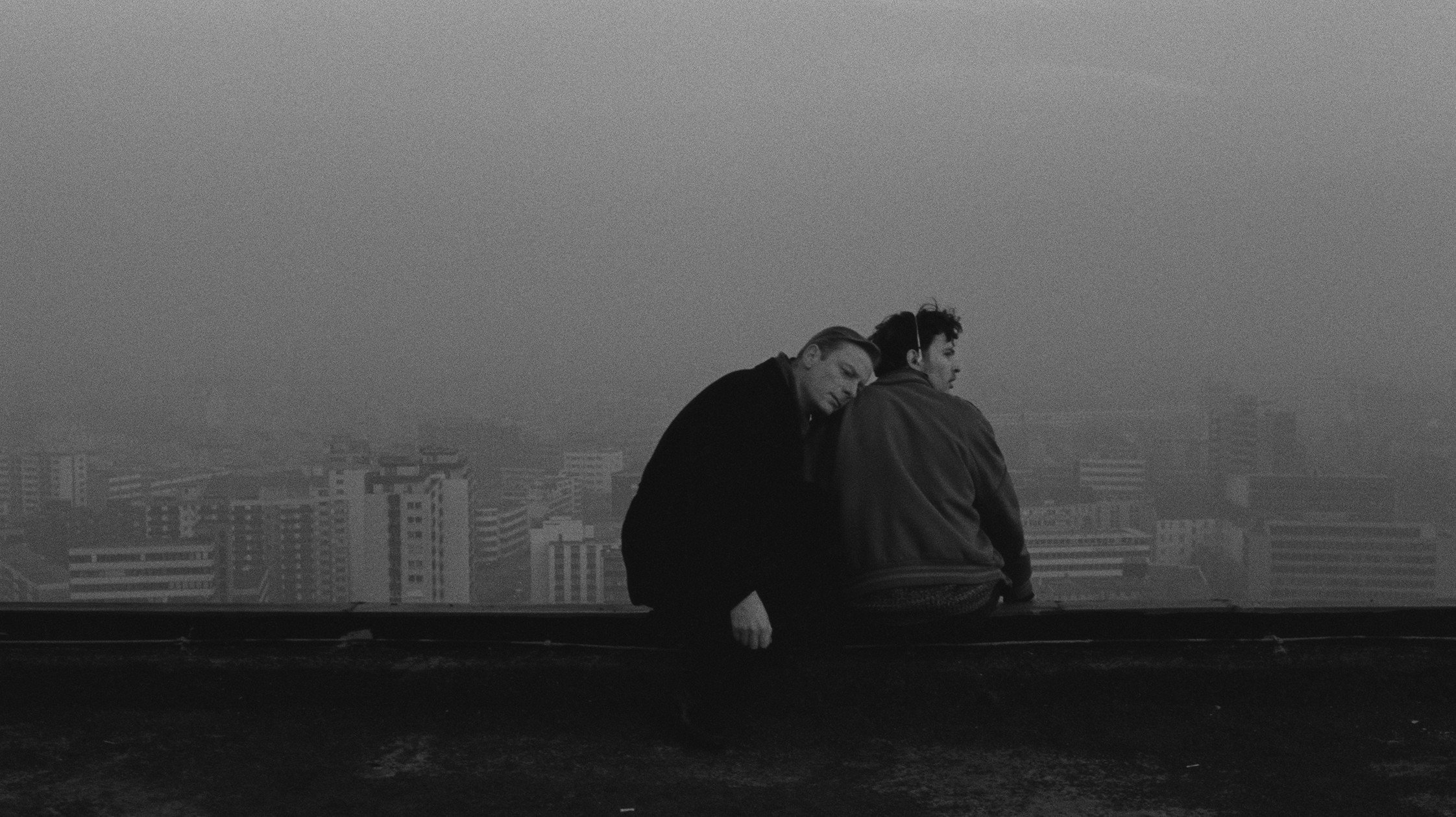 Wings of Desire, still 2