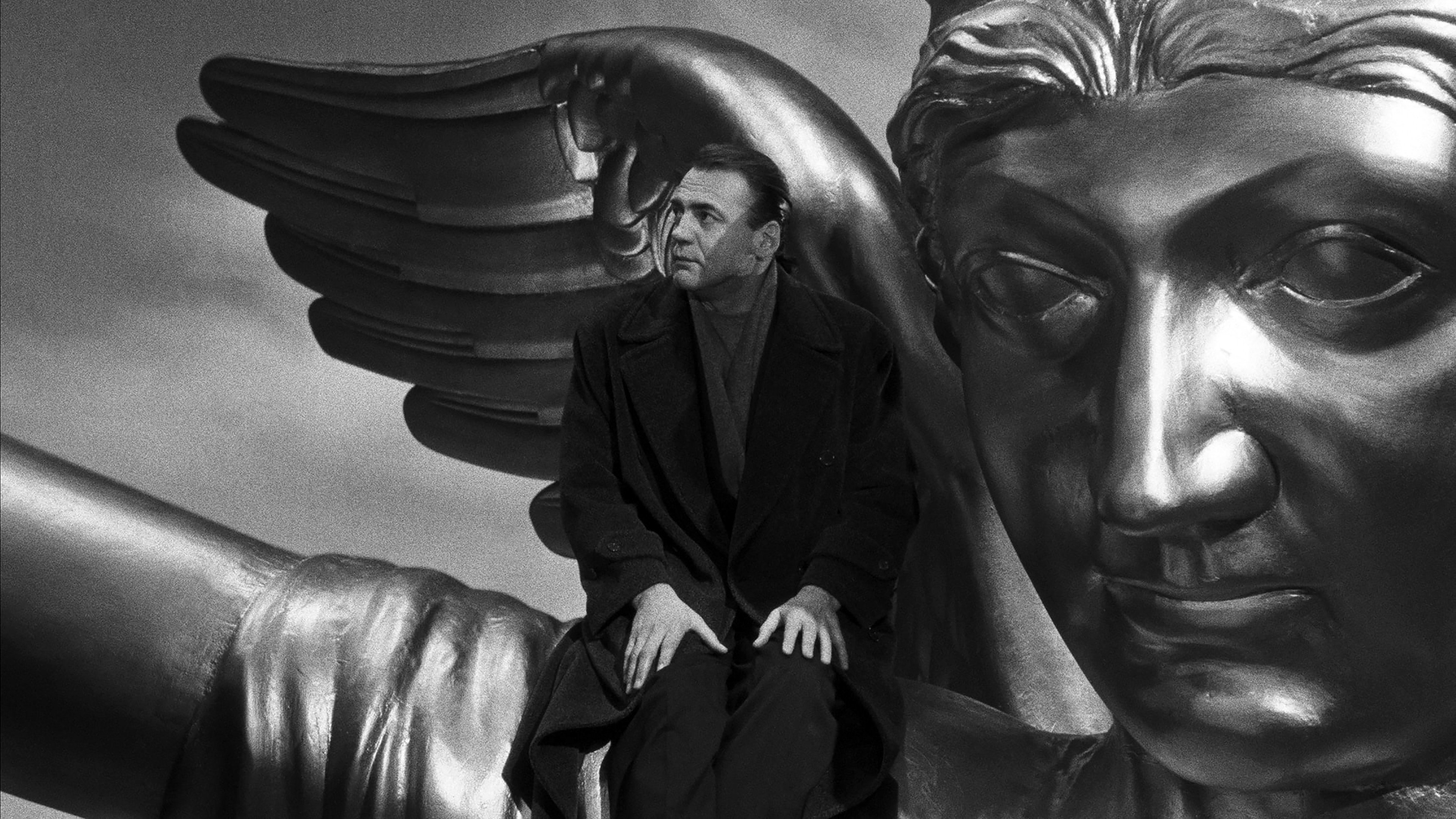Wings of Desire, still 3