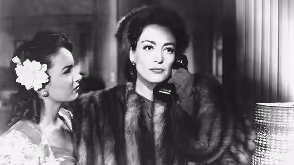 Mildred Pierce, still 3
