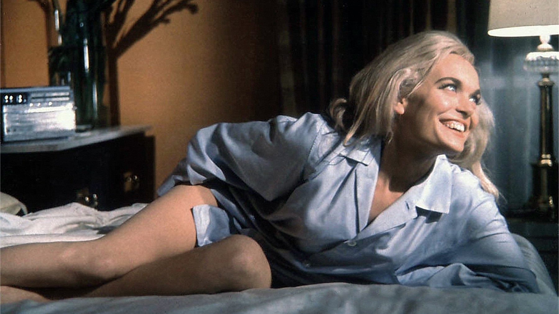 Goldfinger, still 5