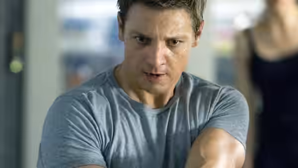 The Bourne Legacy, still 6