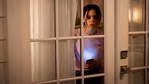 Scream, still 6
