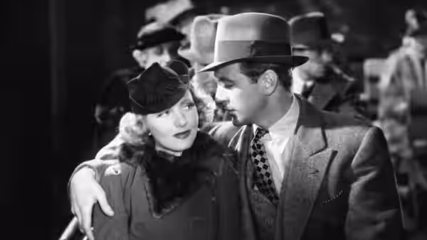 Mr. Deeds Goes to Town, still 2