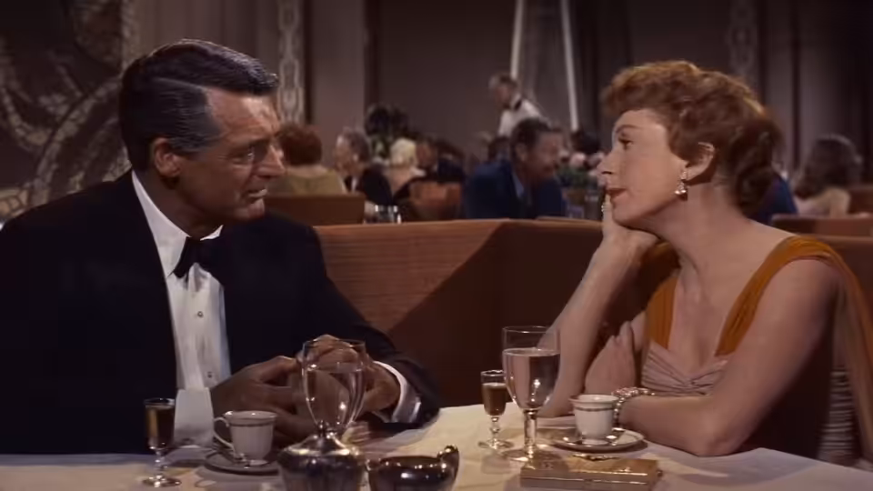 Nickie Ferrante (Cary Grant) and Terry McKay (Deborah Kerr) talk over dinner