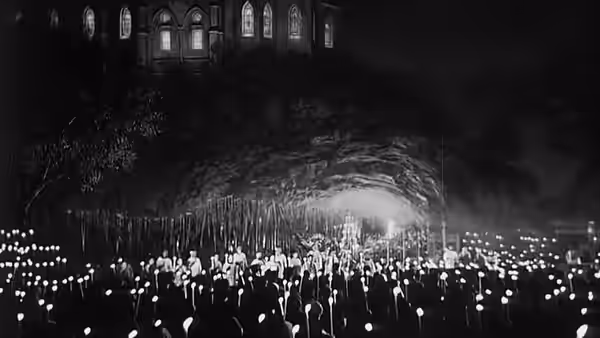 The Song of Bernadette, still 3