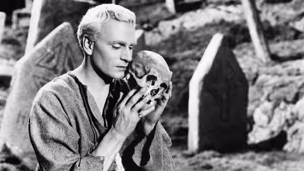 Hamlet, still 2