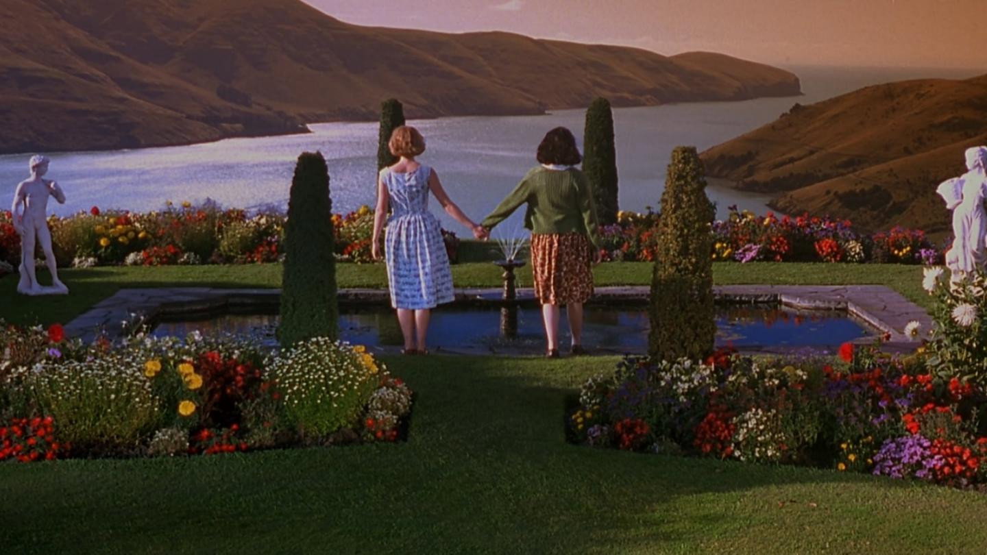 Heavenly Creatures, still 1