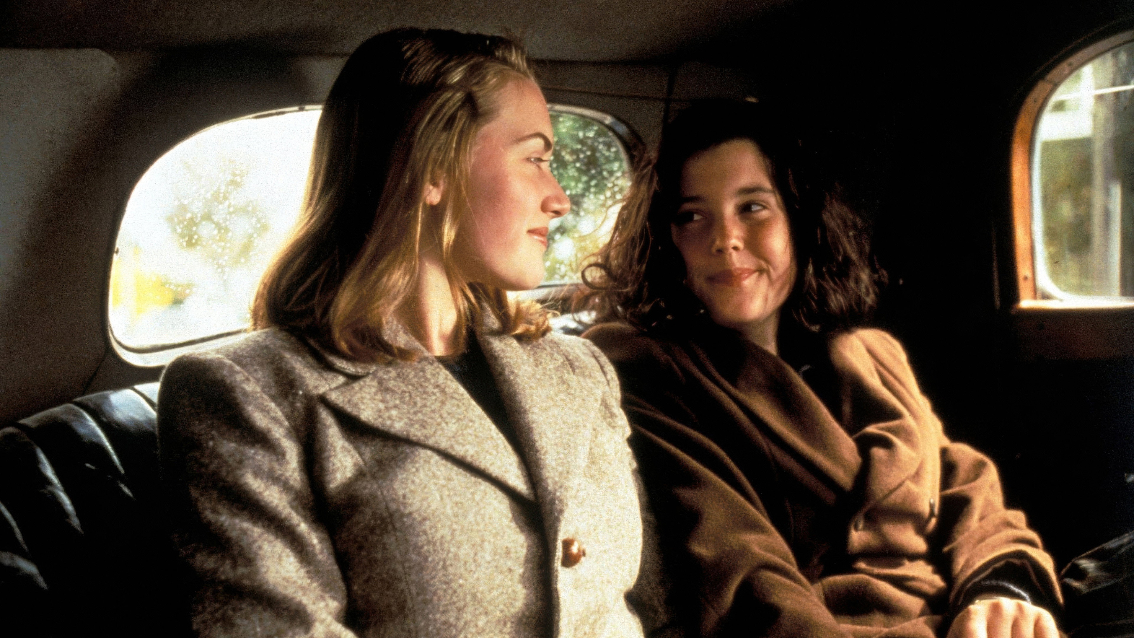 Heavenly Creatures, still 4