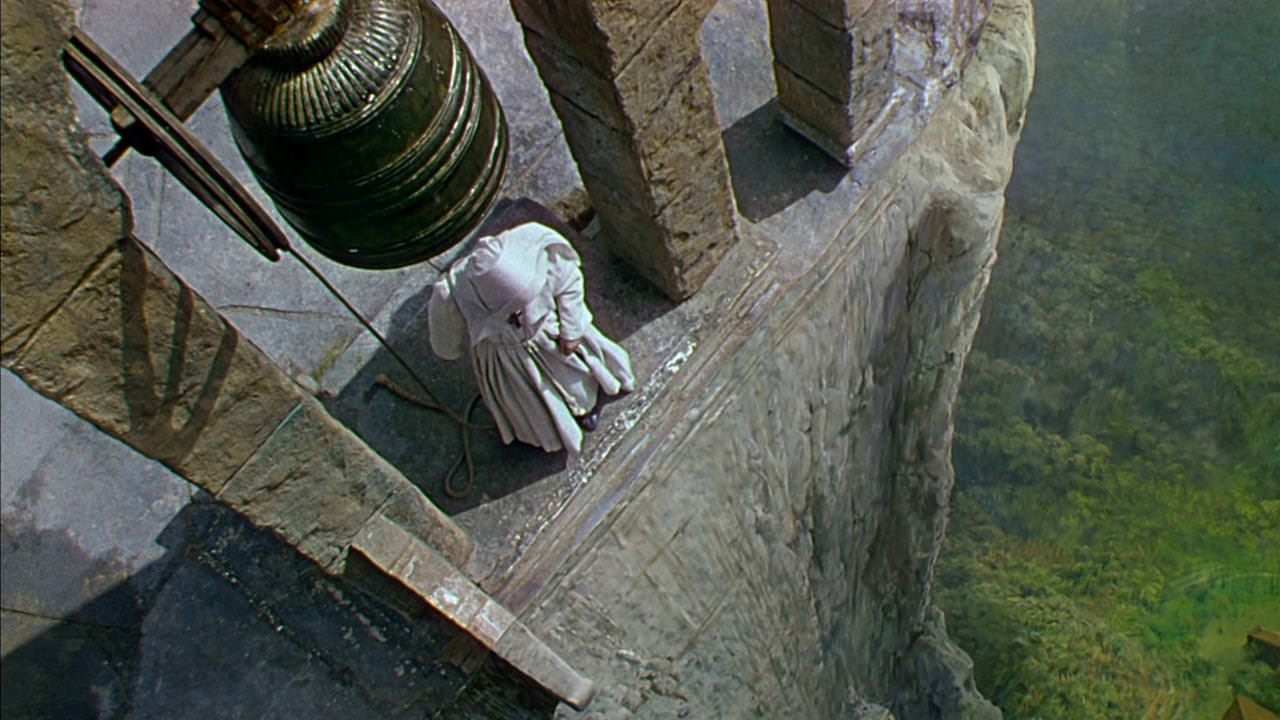 Black Narcissus, still 5