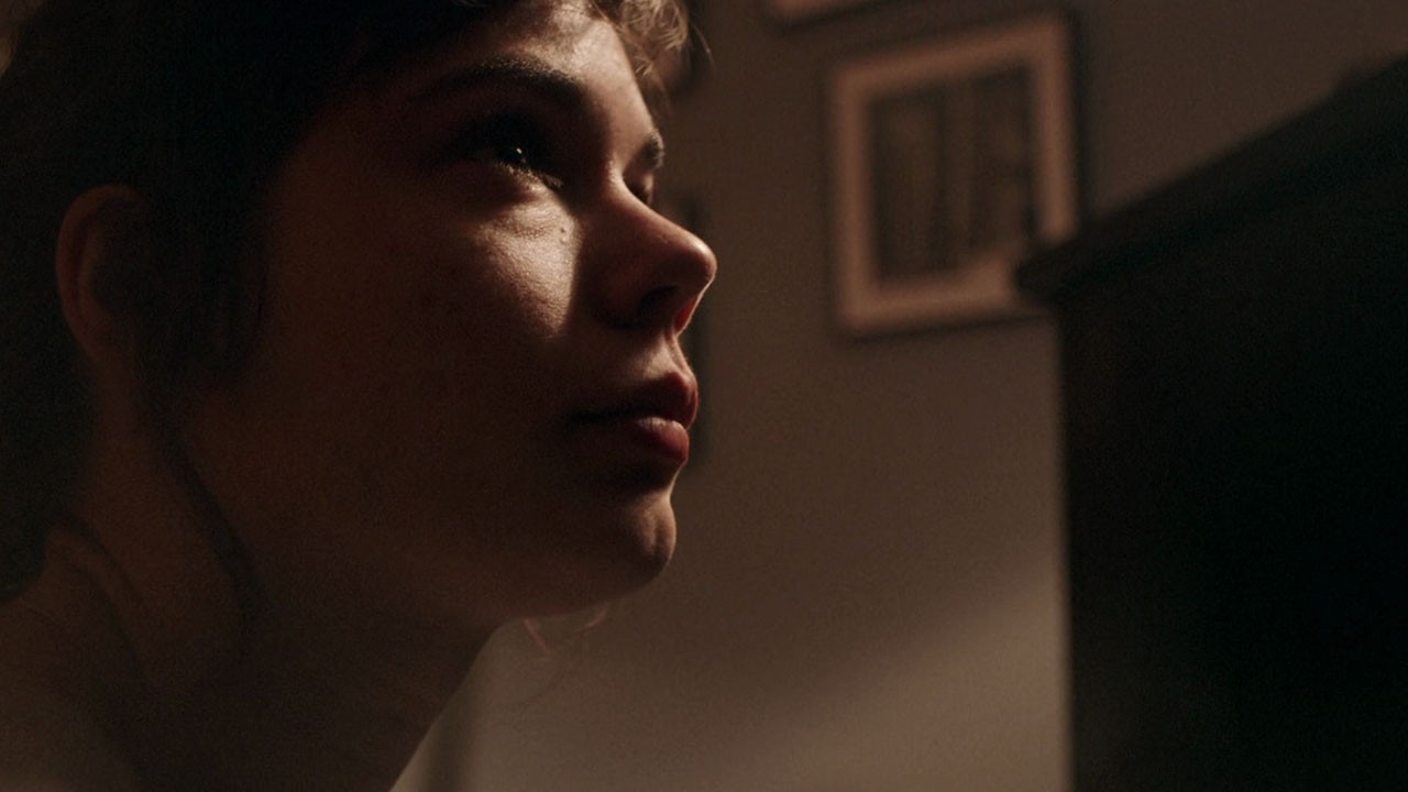 Victoria, still 6
