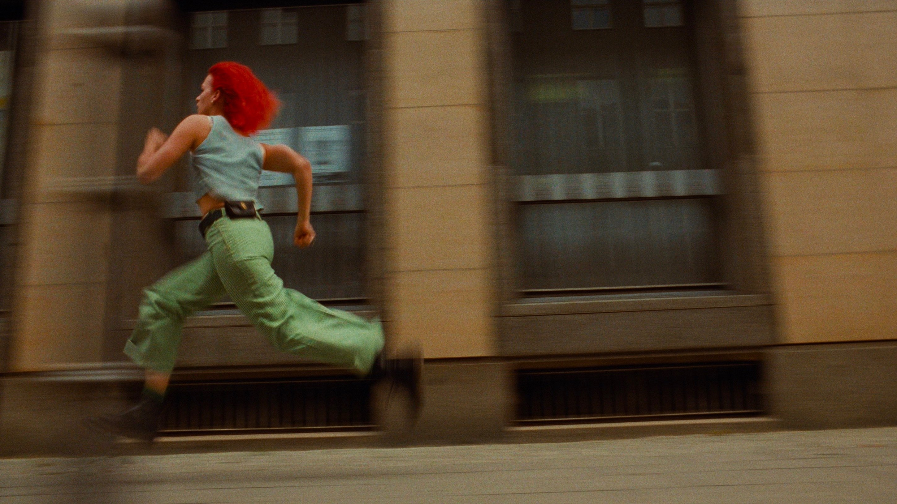 Run Lola Run, still 2