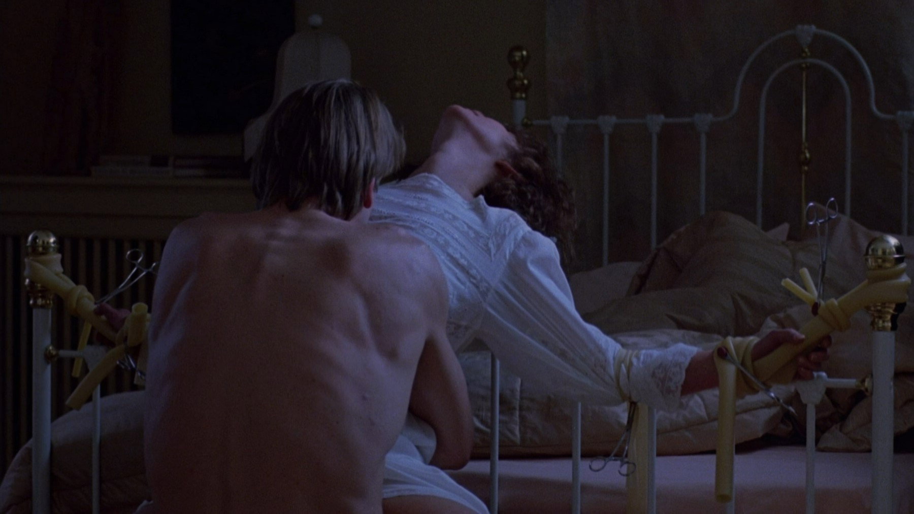Dead Ringers, still 5