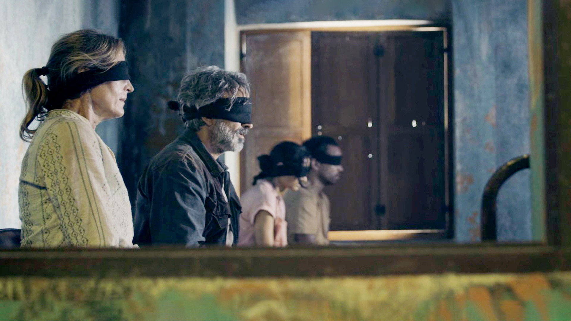 Hostage, still 6