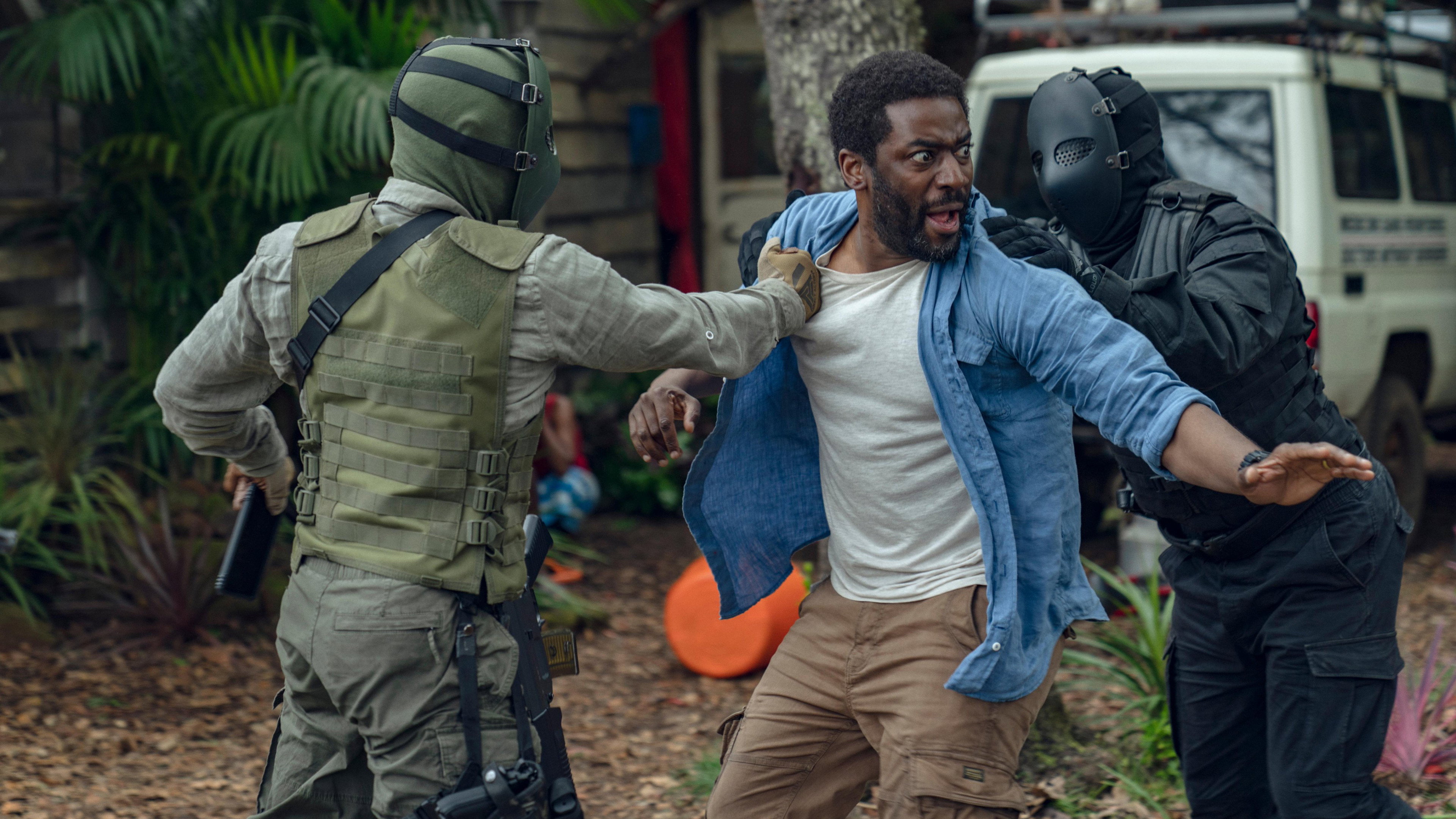 Hostage, still 3