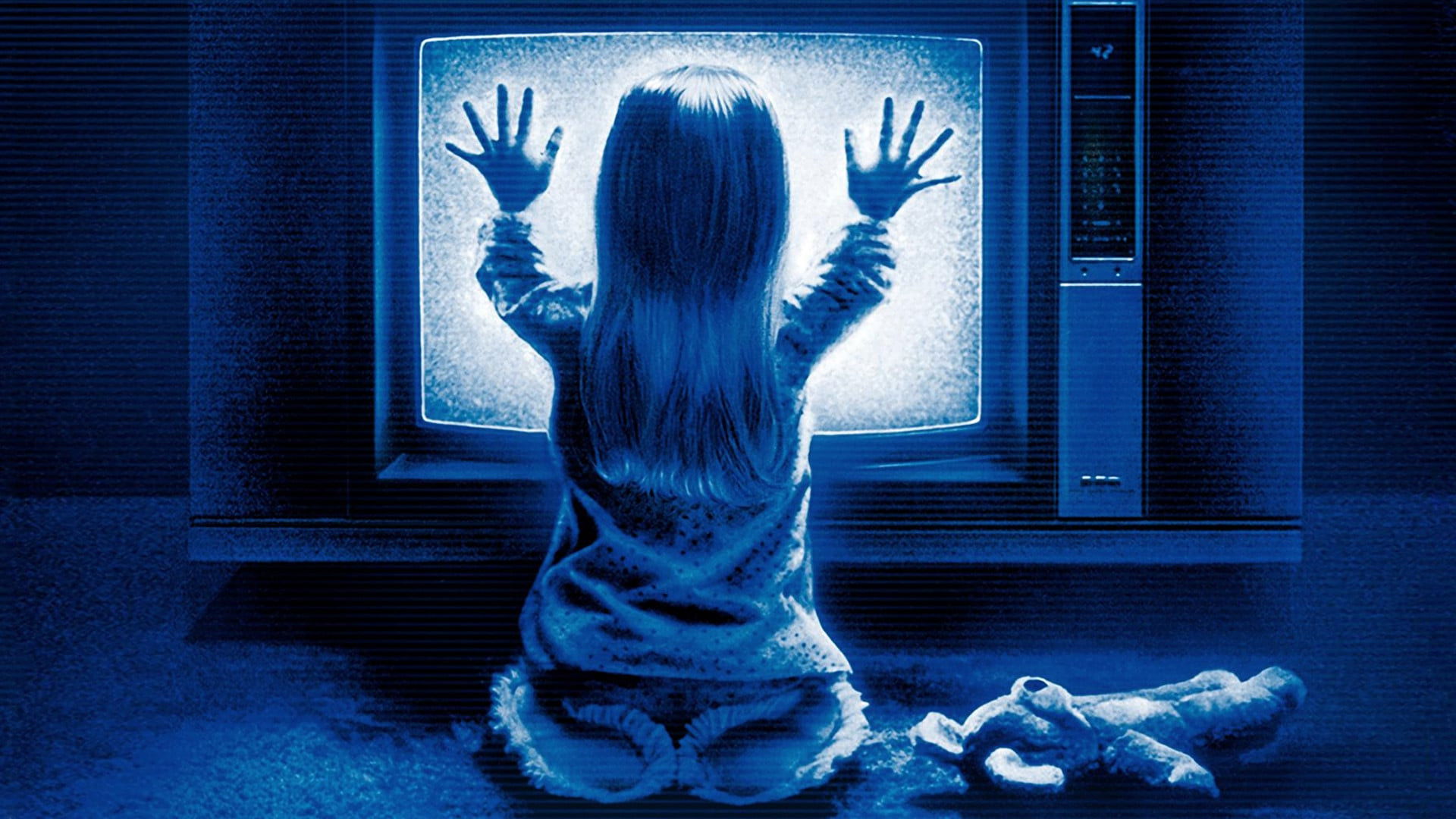 Poltergeist, still 1