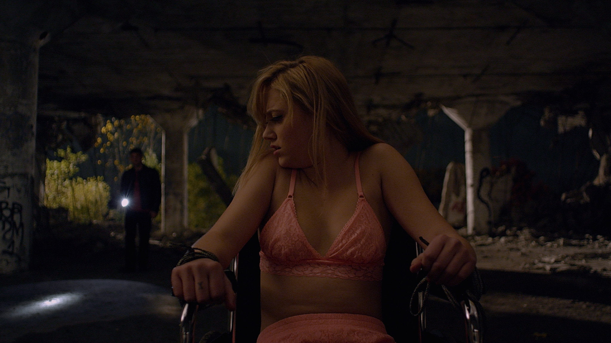 It Follows, still 4
