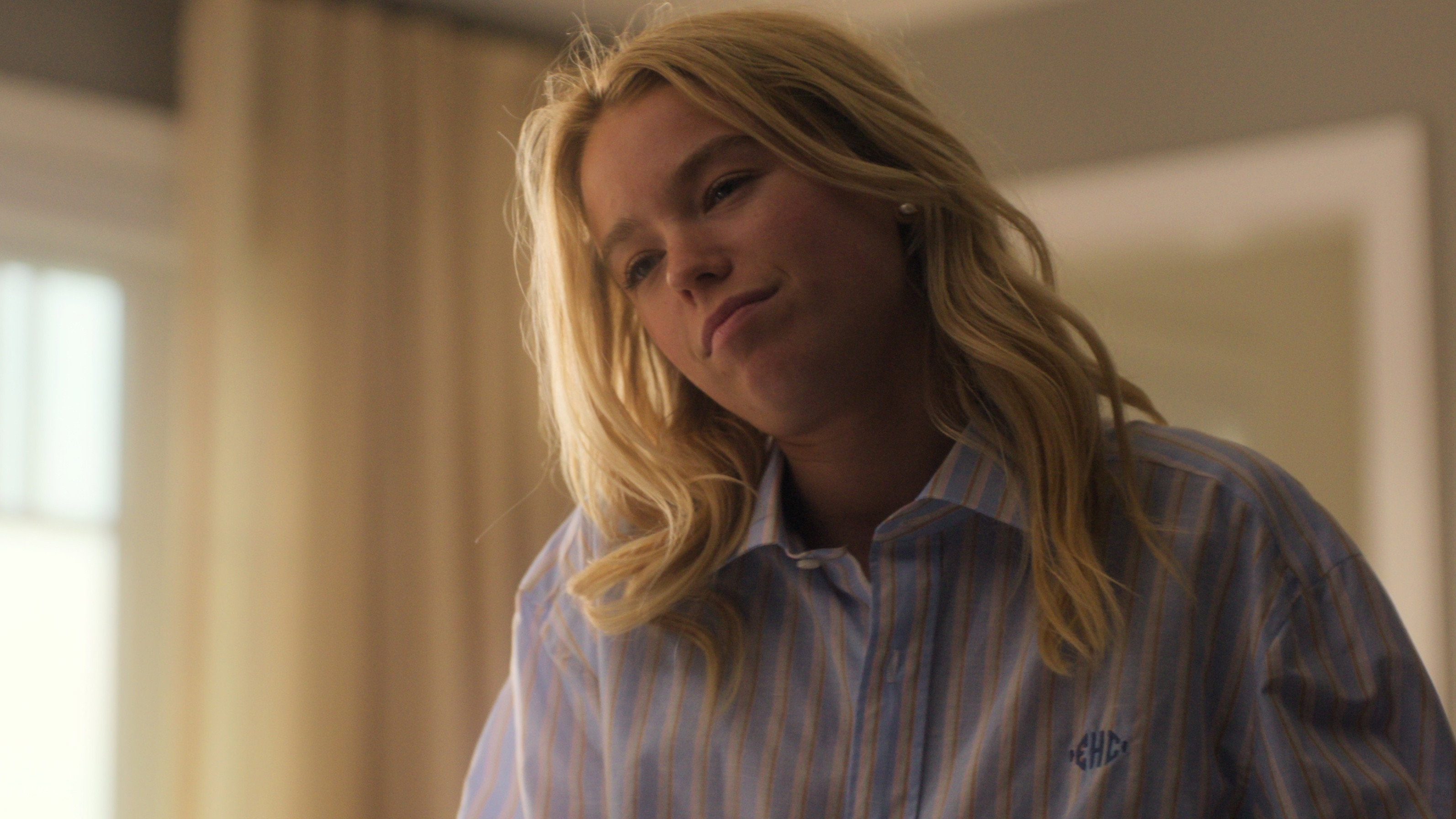Sirens, still 4