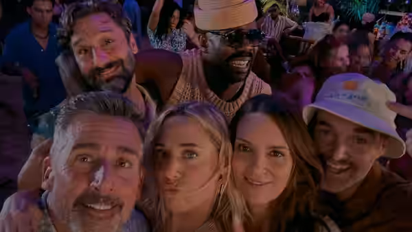 Steve Carell, Tina Fey and friends posing for a crowded nighttime selfie