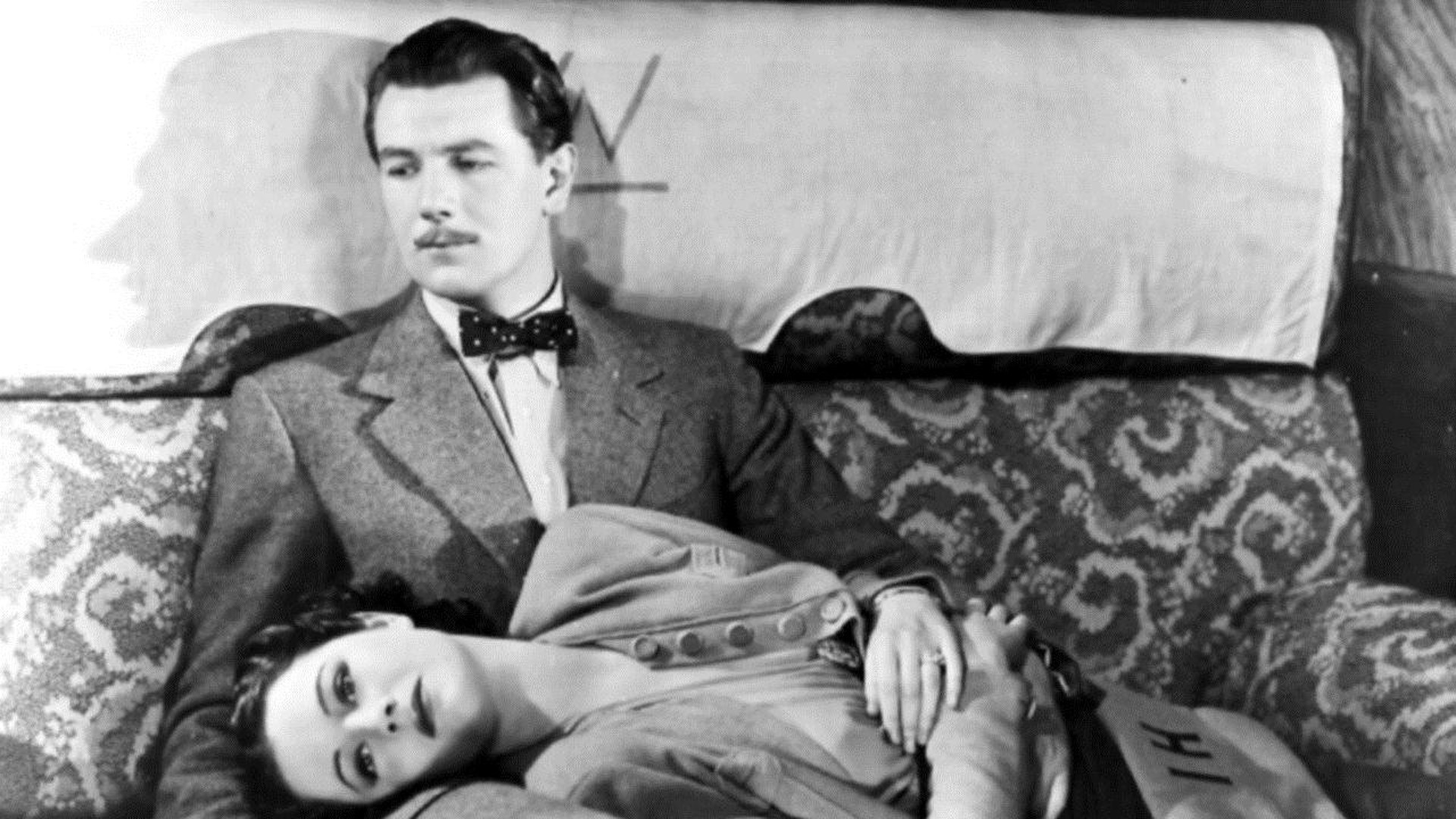 The Lady Vanishes, still 5