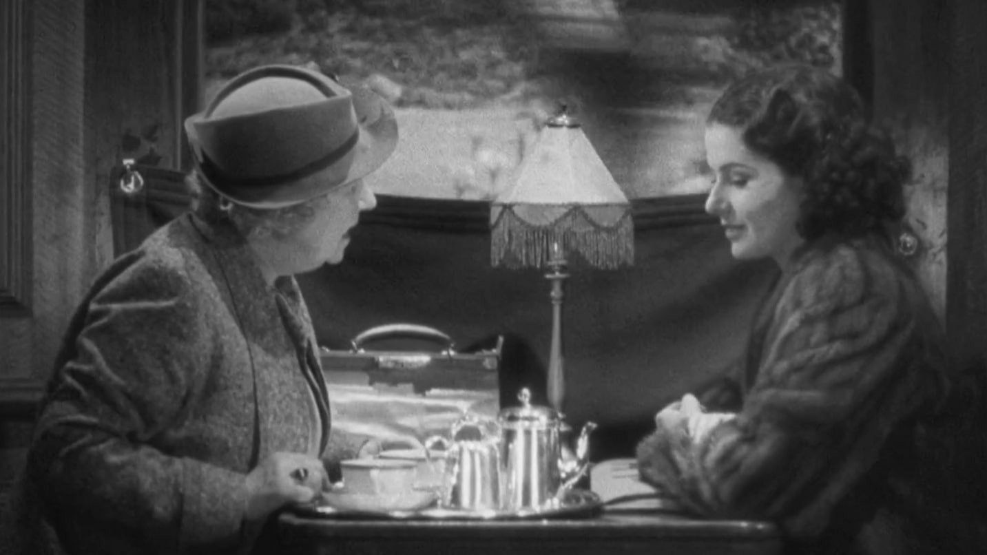The Lady Vanishes, still 6
