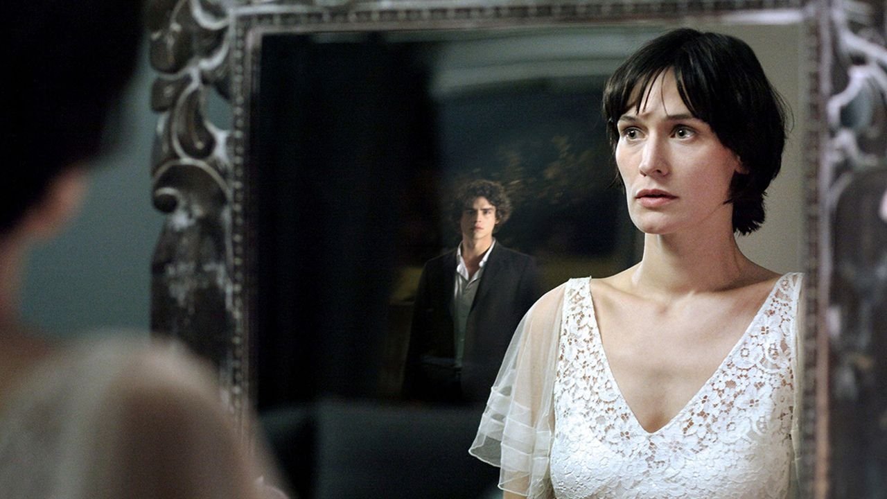 The Returned, still 2