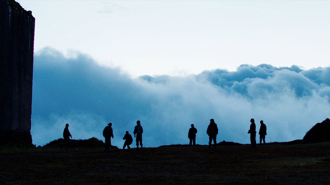 Monos, still 1