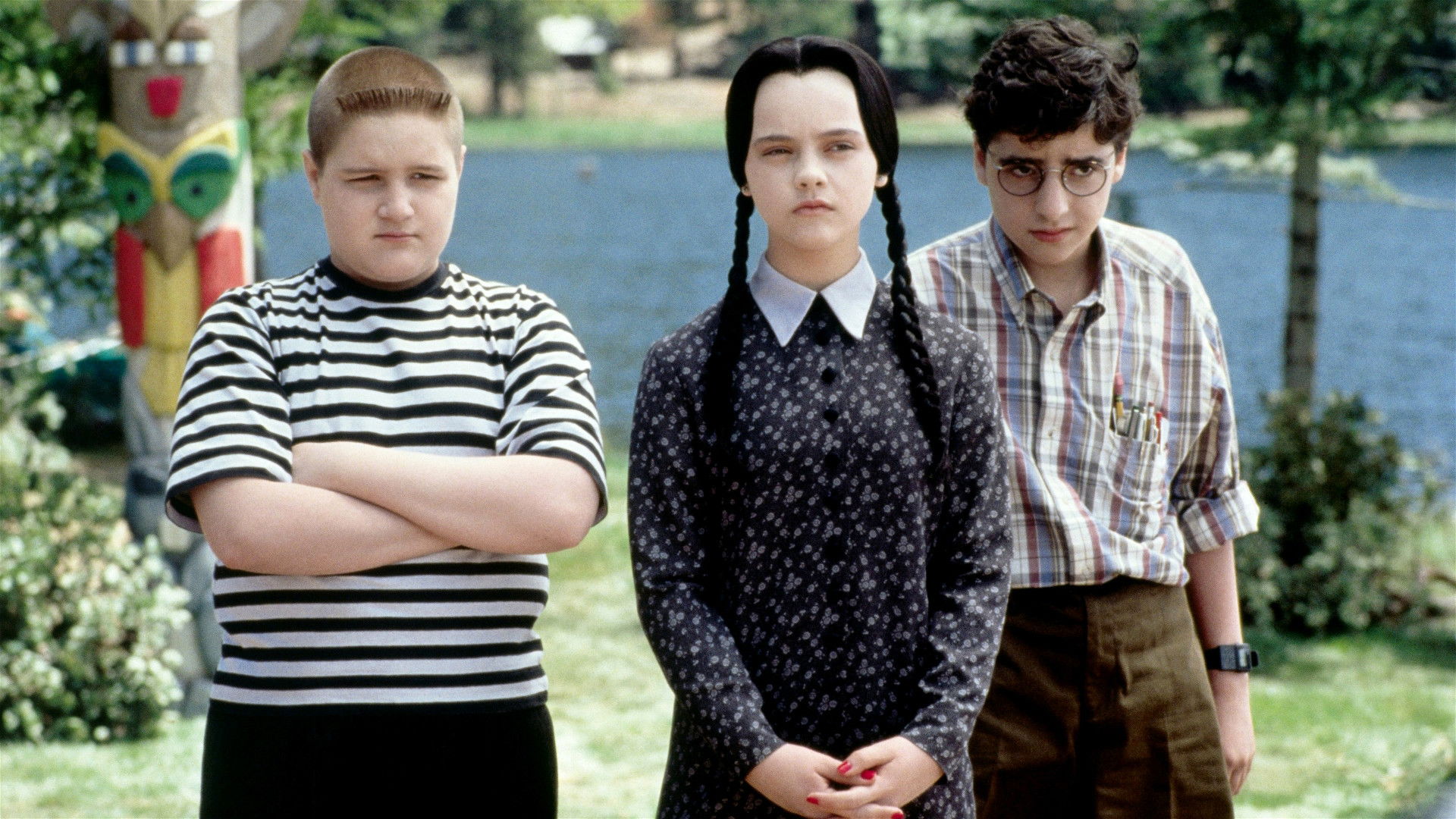 Addams Family Values, still 4