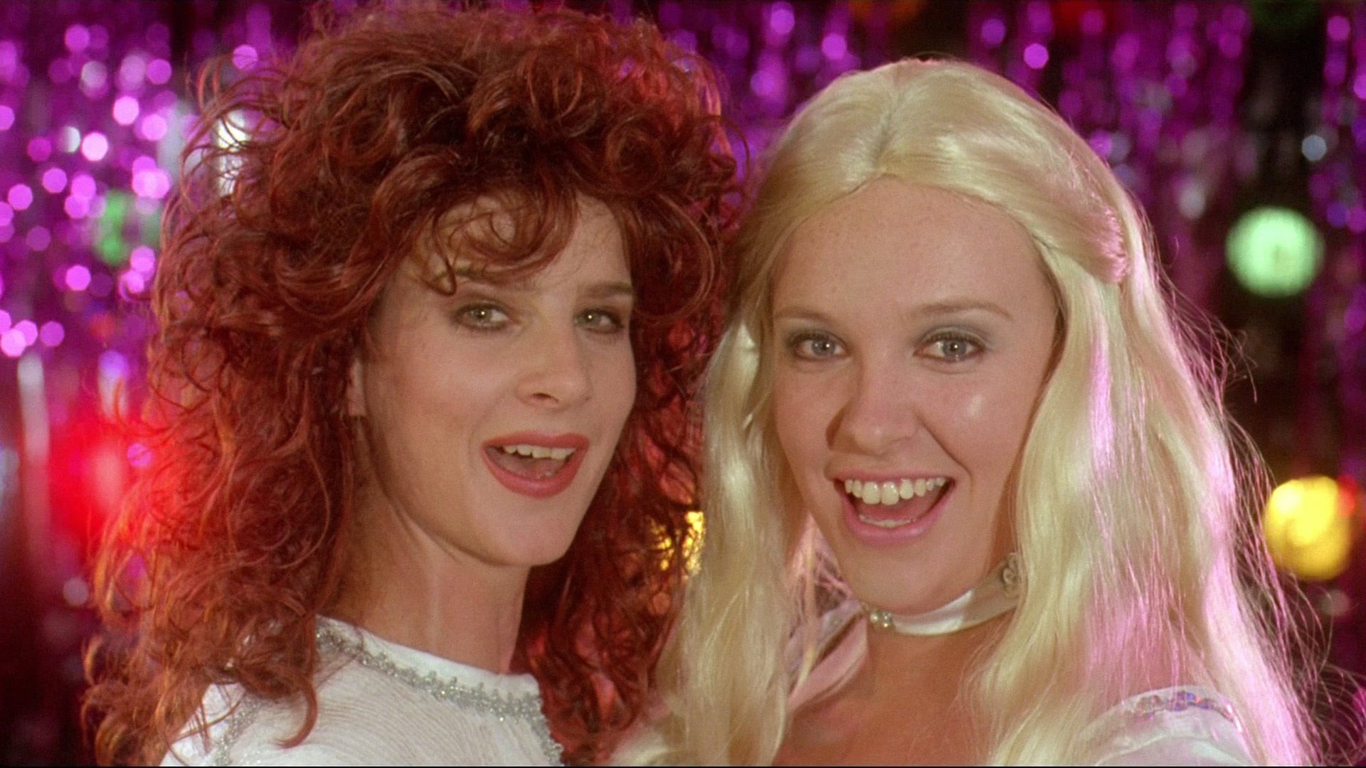 Muriel's Wedding, still 1