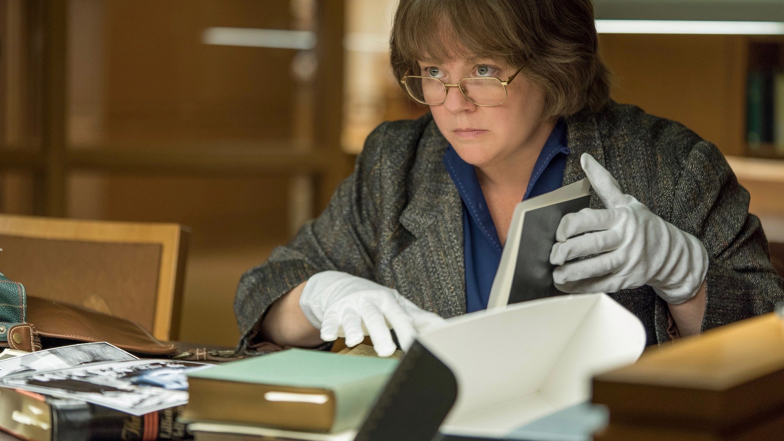 Can You Ever Forgive Me?, still 2