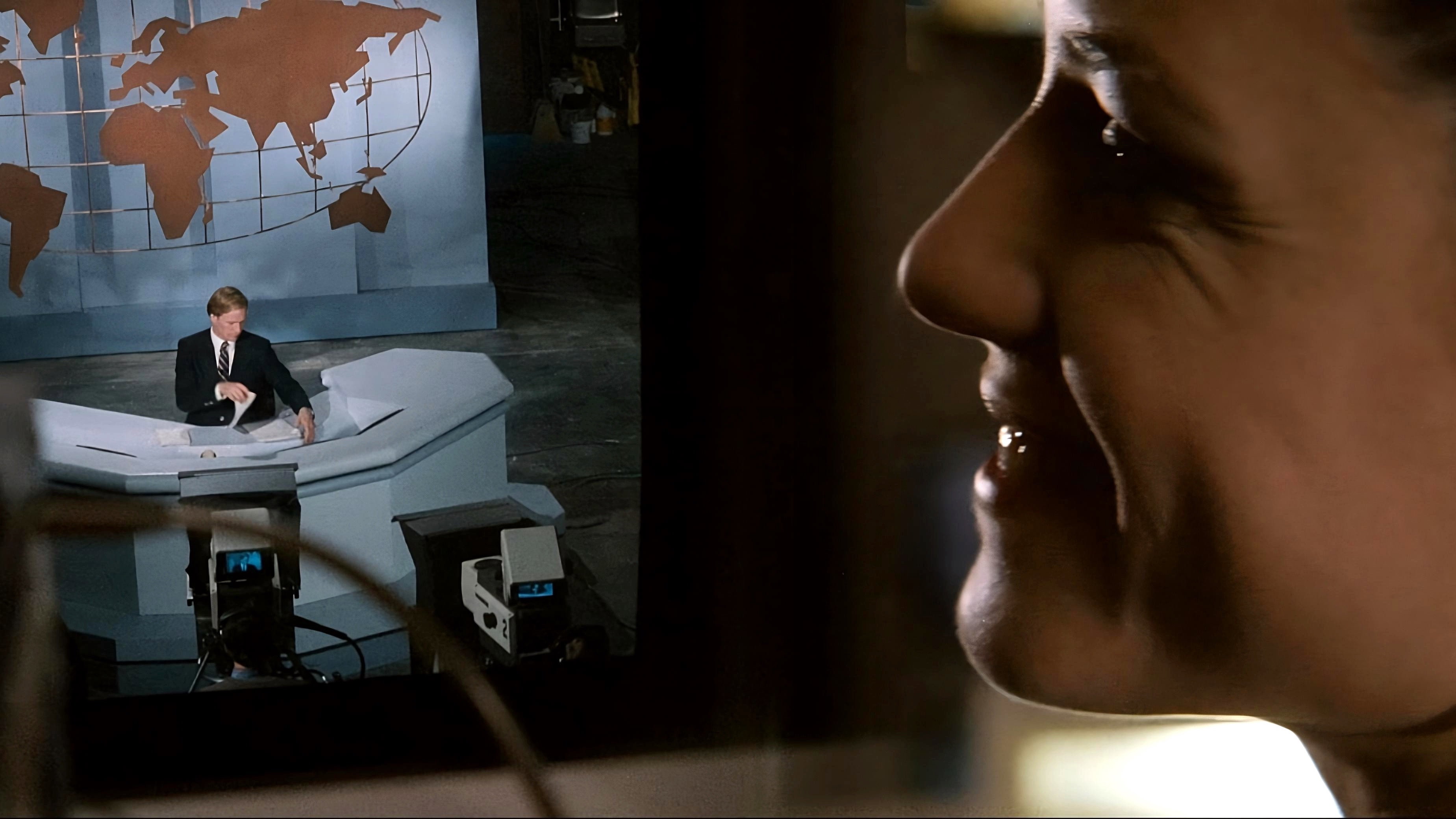 Broadcast News, still 2