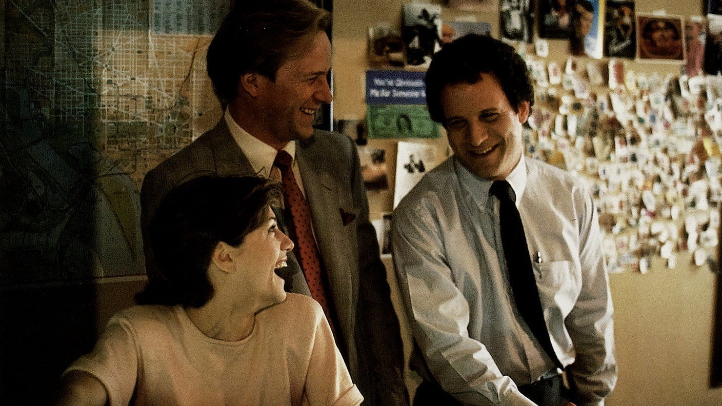 Broadcast News, still 5