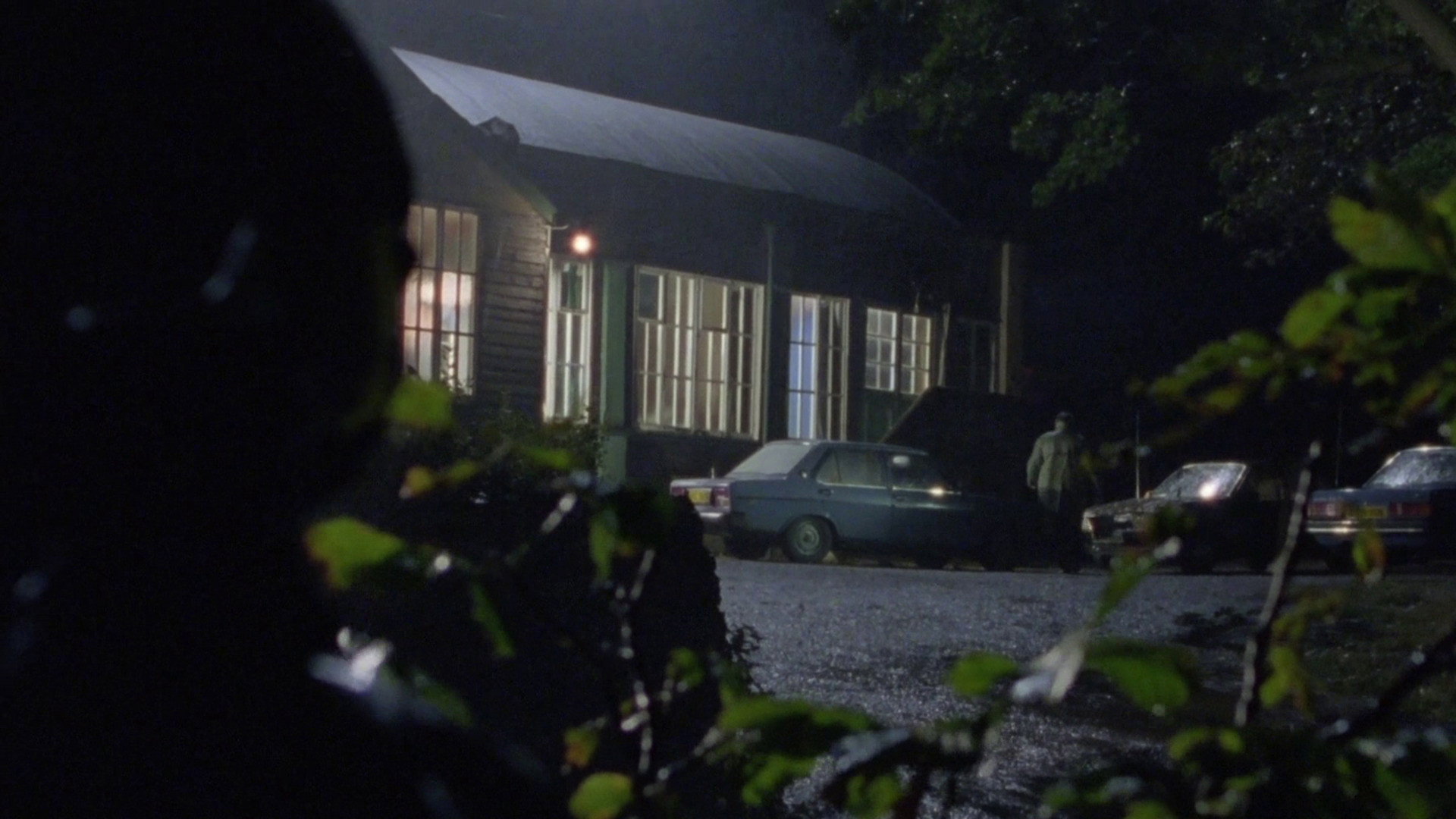 Edge of Darkness, still 3