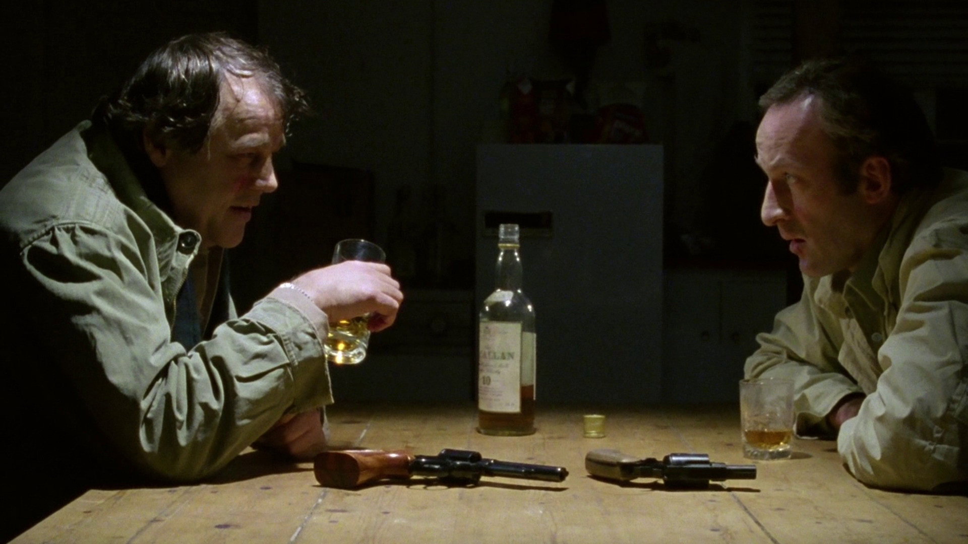 Edge of Darkness, still 2