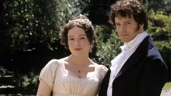 Elizabeth Bennet (Jennifer Ehle) and Mr. Darcy (Colin Firth) standing together outdoors