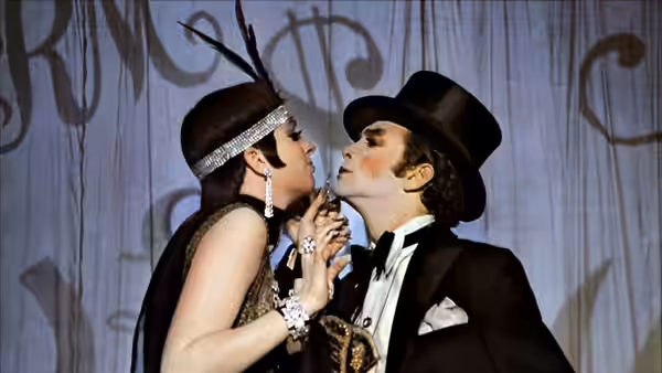 Cabaret, still 2