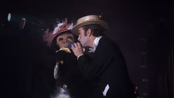 Cabaret, still 4