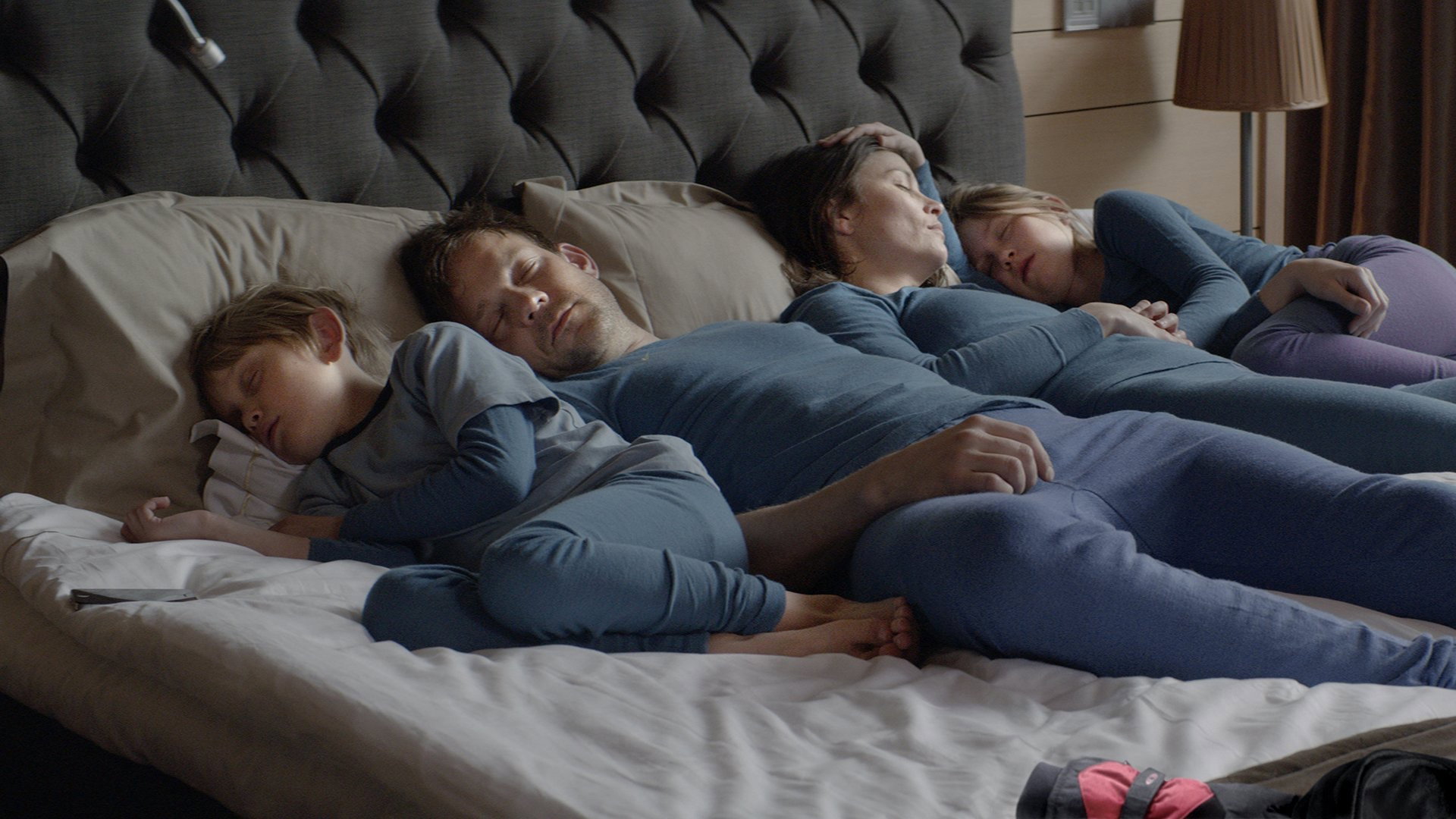 Force Majeure, still 4