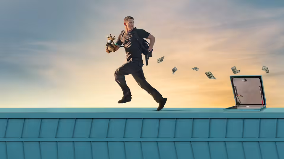 Jeffrey Manchester (Channing Tatum) runs across a rooftop as cash flies behind him