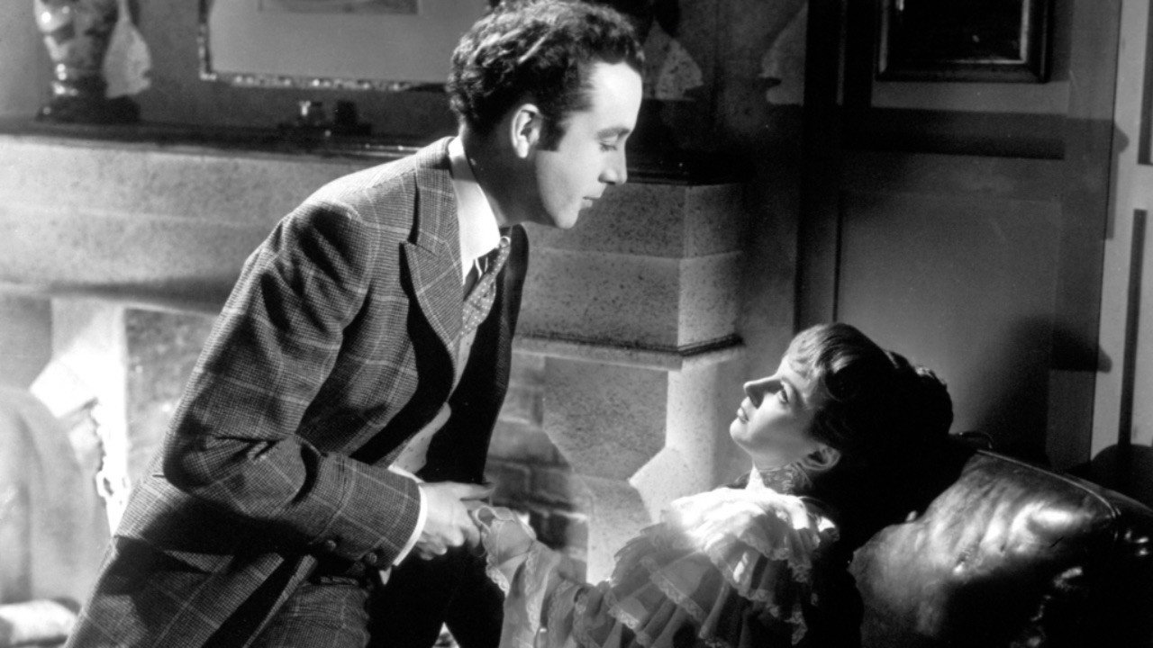 Kind Hearts and Coronets, still 4