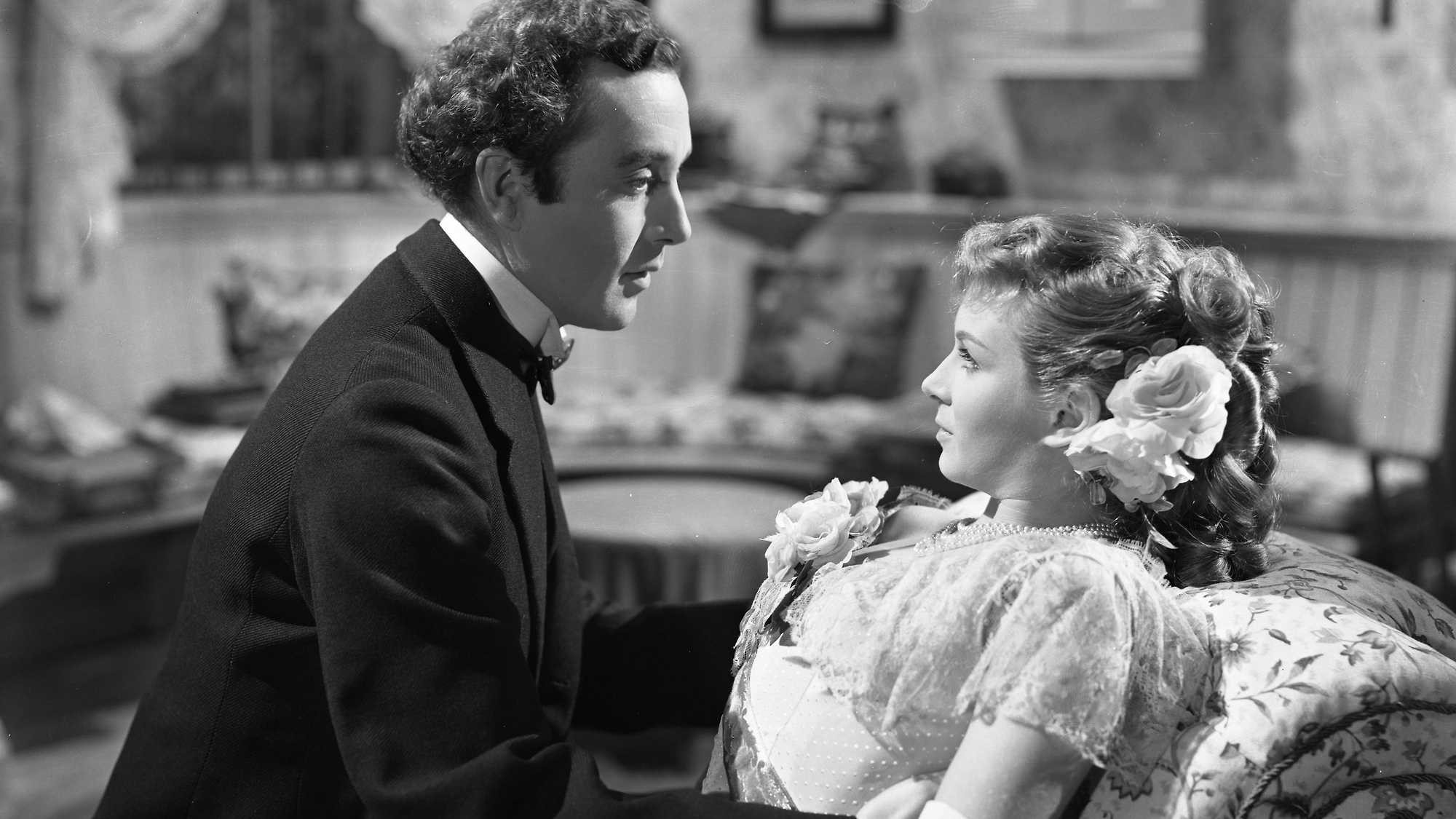 Kind Hearts and Coronets, still 3