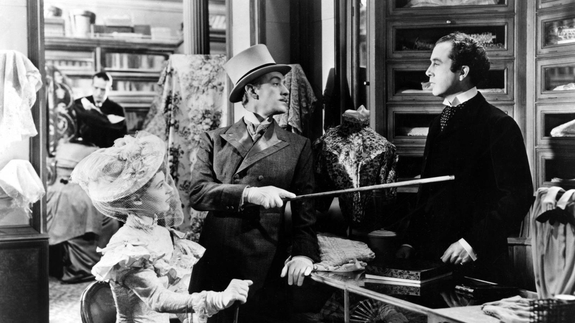 Kind Hearts and Coronets, still 2