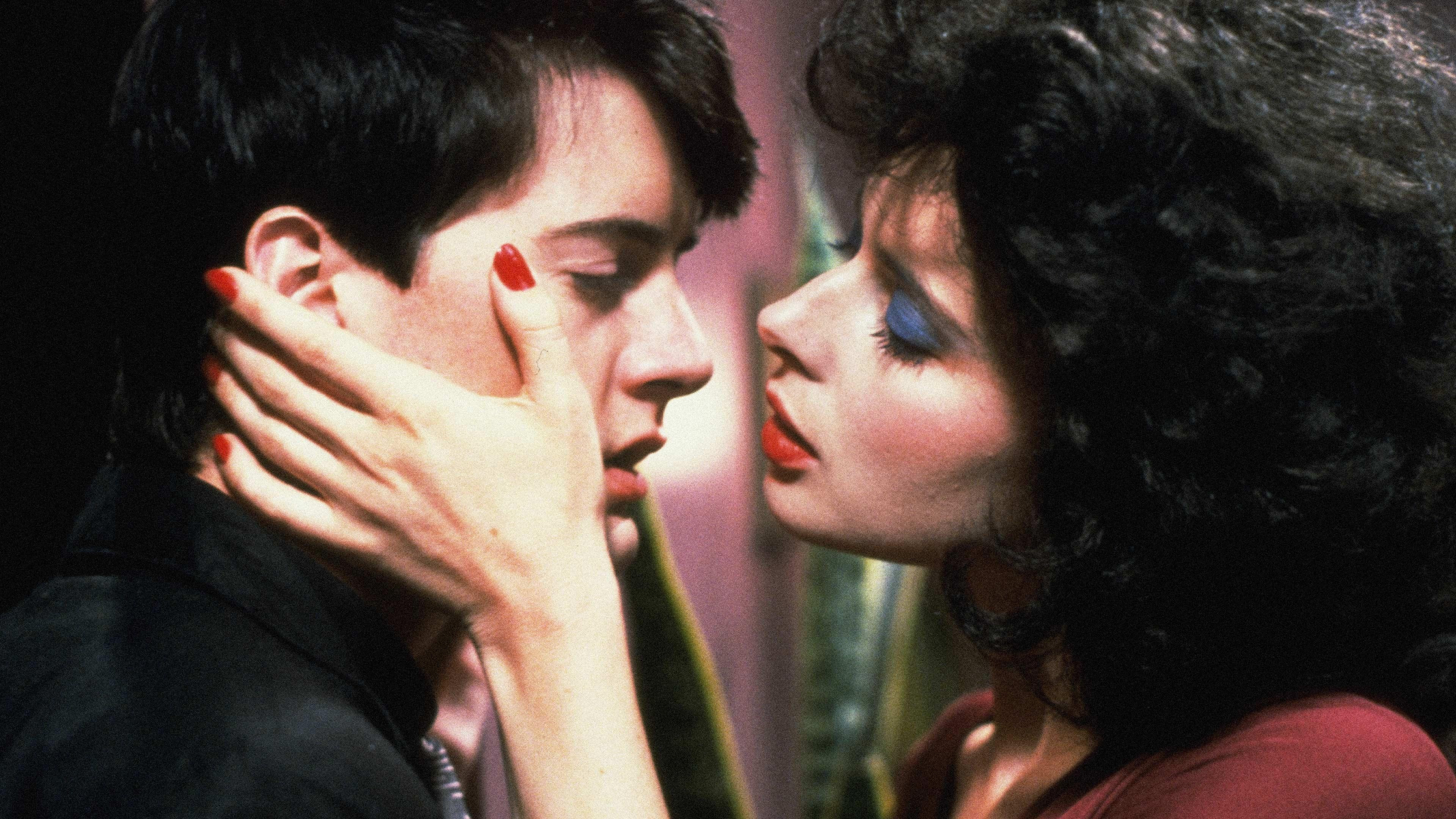 Blue Velvet, still 3