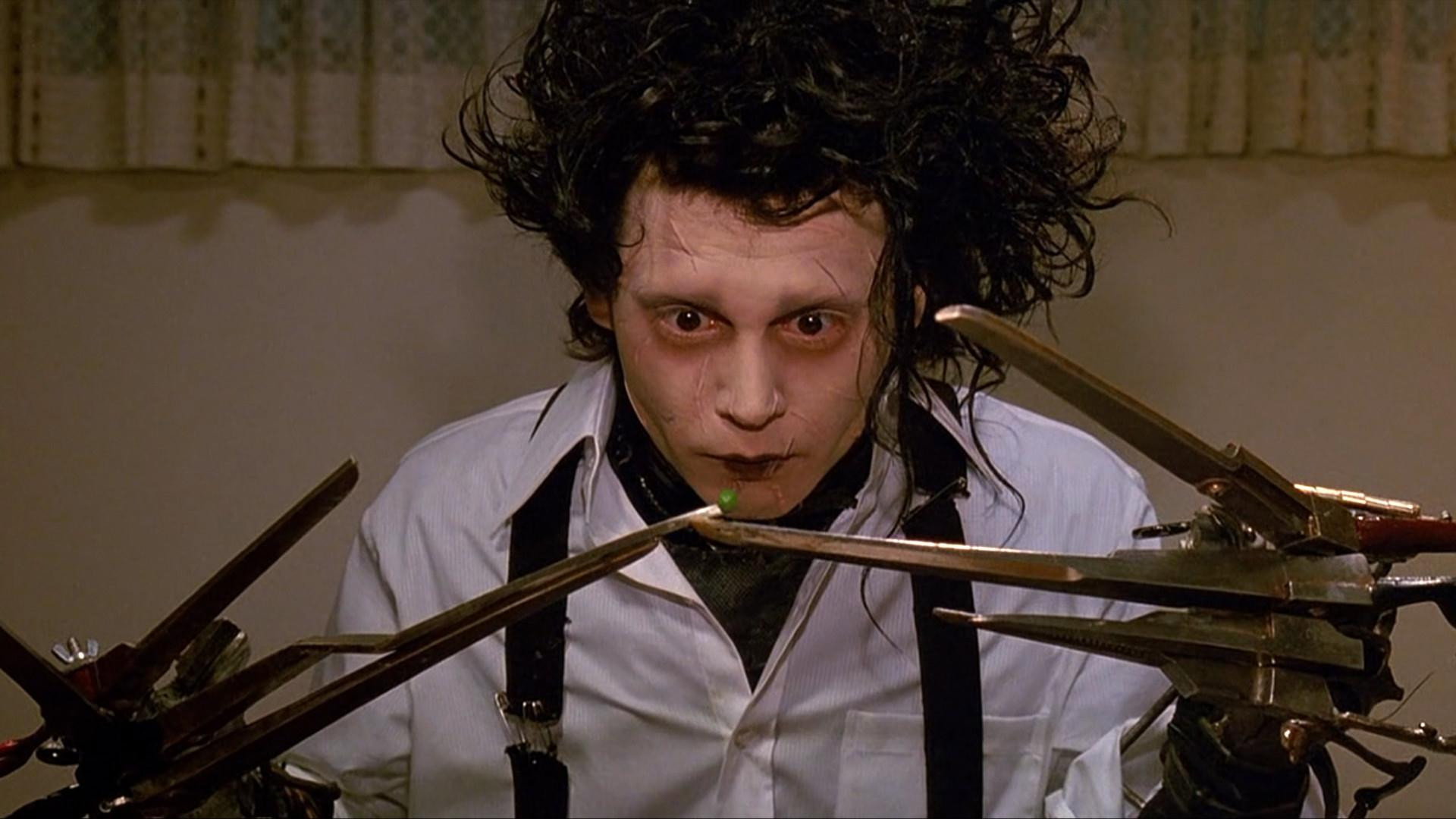 Edward Scissorhands, still 4