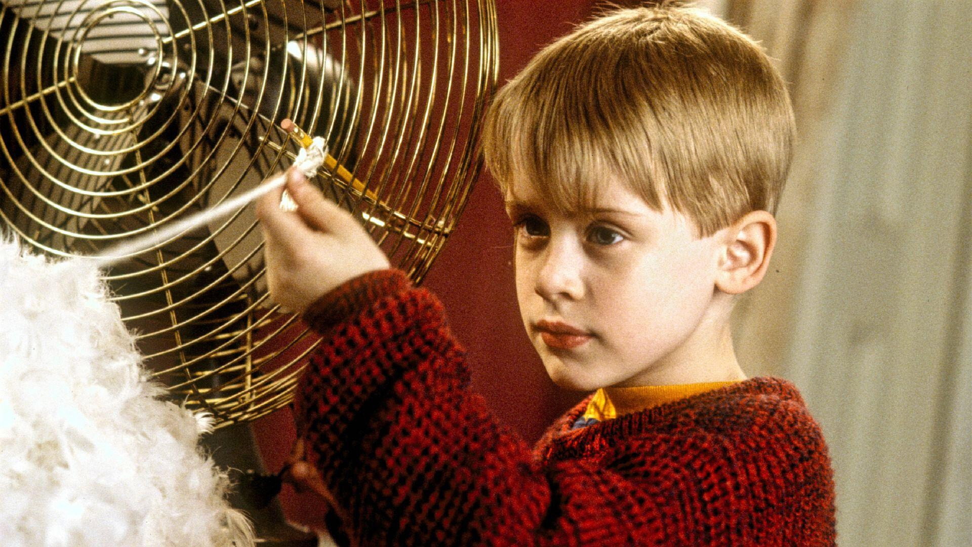 Home Alone, still 4