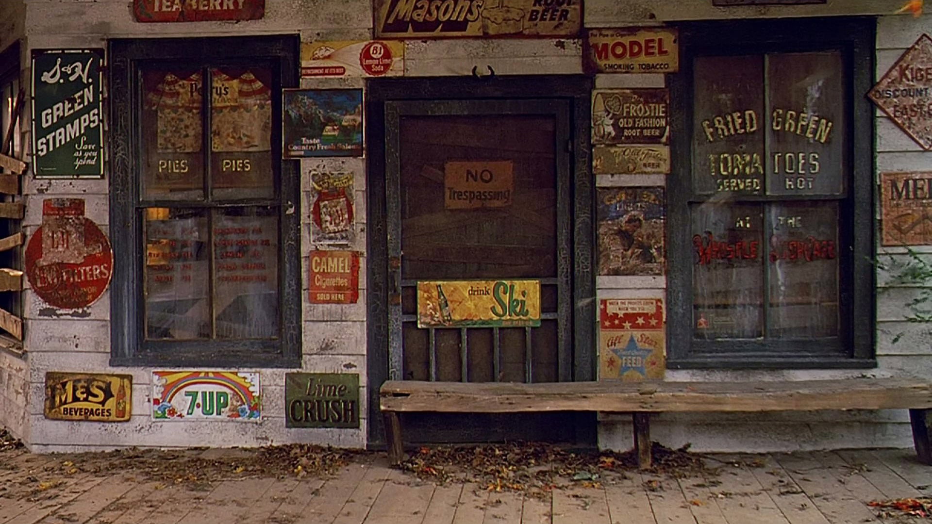 Fried Green Tomatoes, still 4