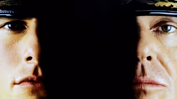 Lt. Jonathan Kendrick (Kiefer Sutherland) and Col. Nathan R. Jessep (Jack Nicholson) in close-up
