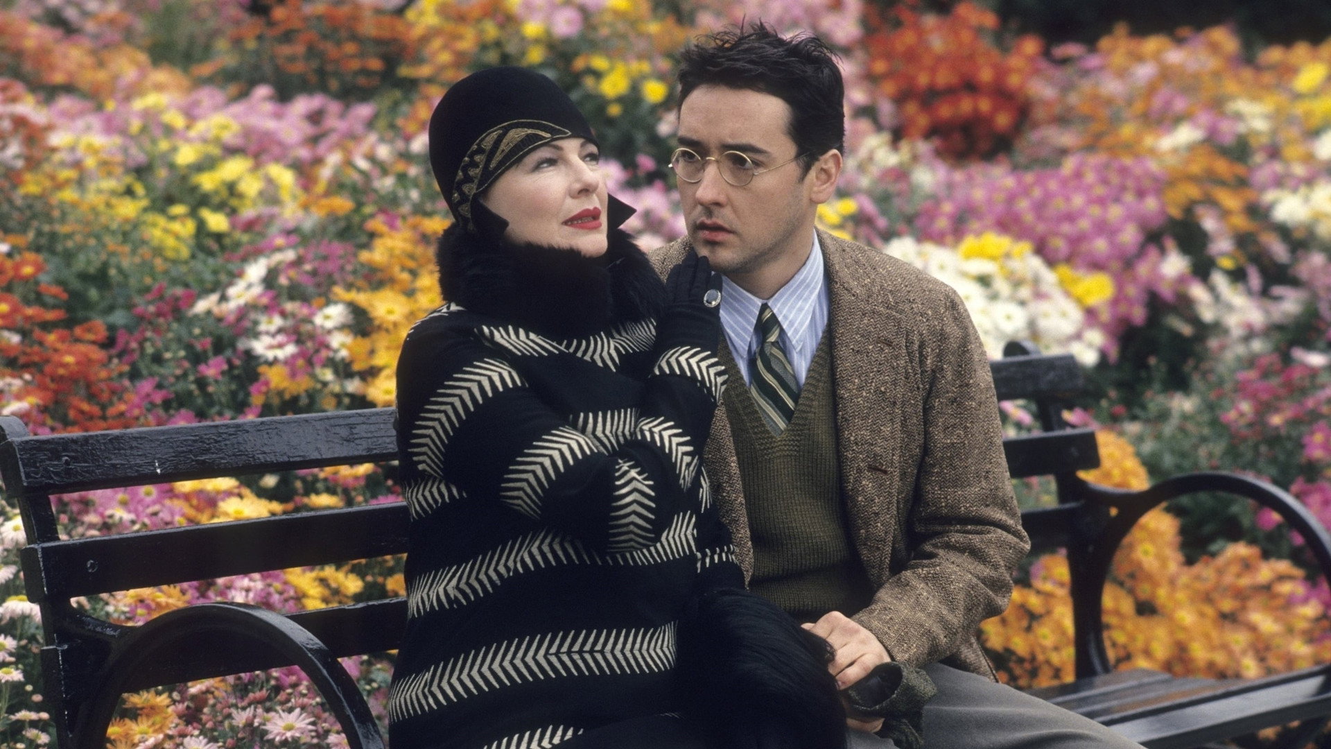 Bullets Over Broadway, still 1